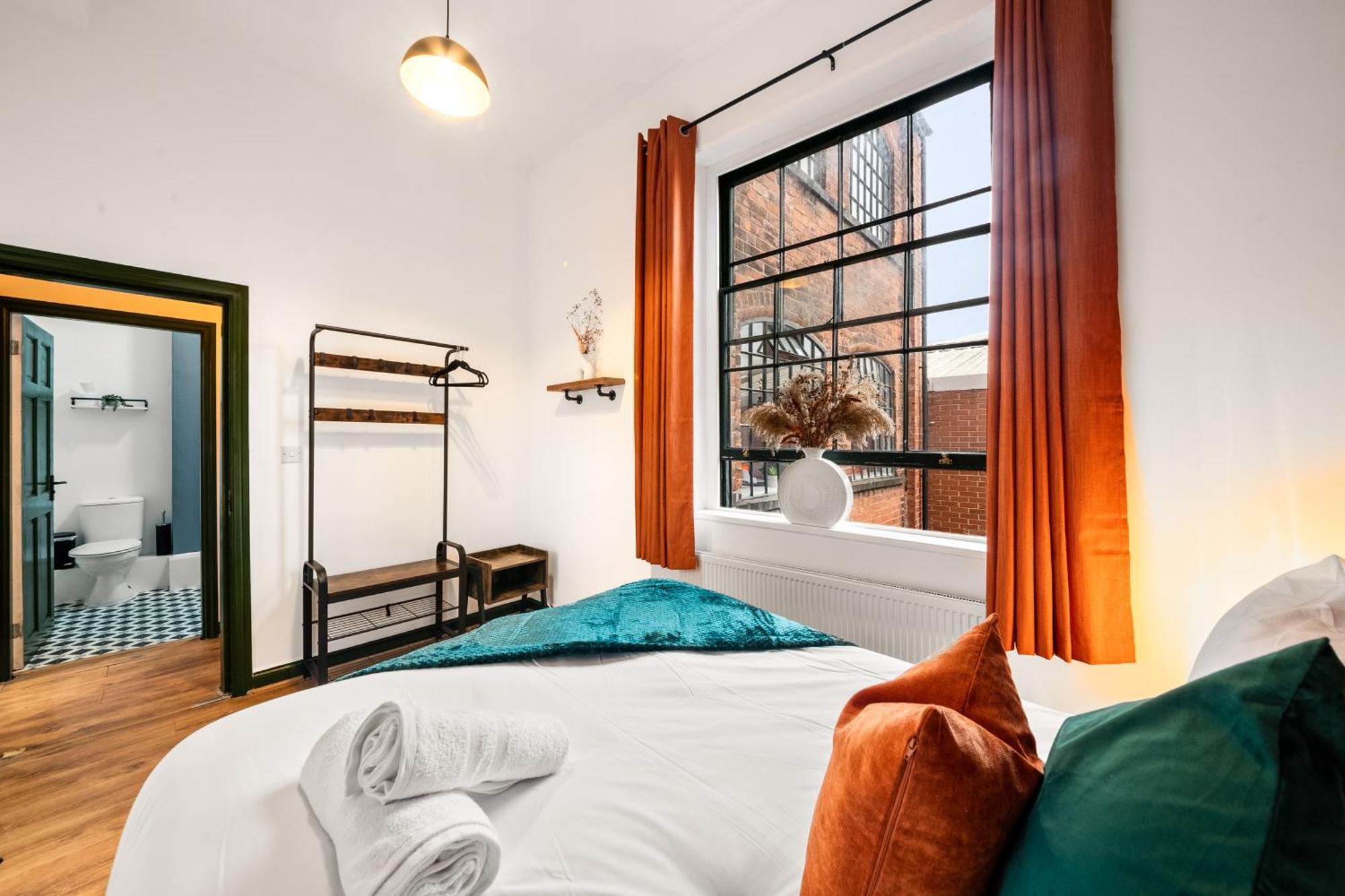 Spacious Birmingham City Apartment Экстерьер фото