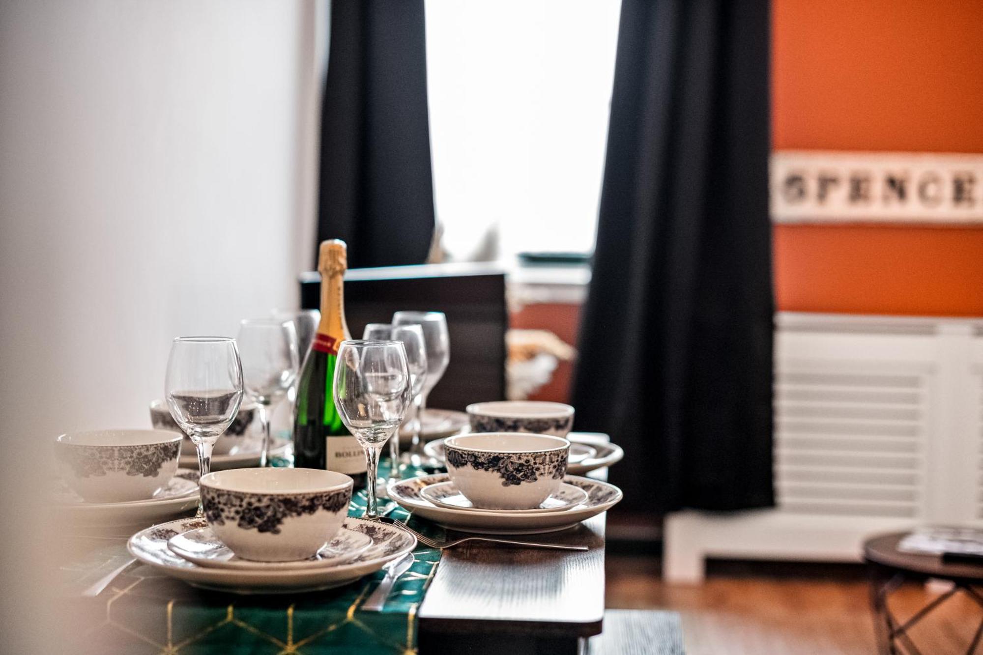 Spacious Birmingham City Apartment Экстерьер фото